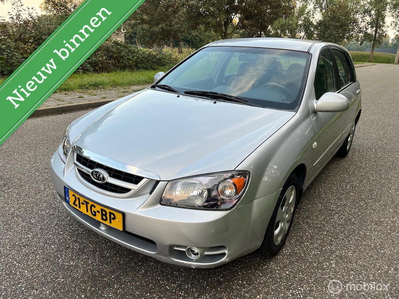 Kia Cerato - 2.0-16V EX 2.0-16V EX - AutoWereld.nl