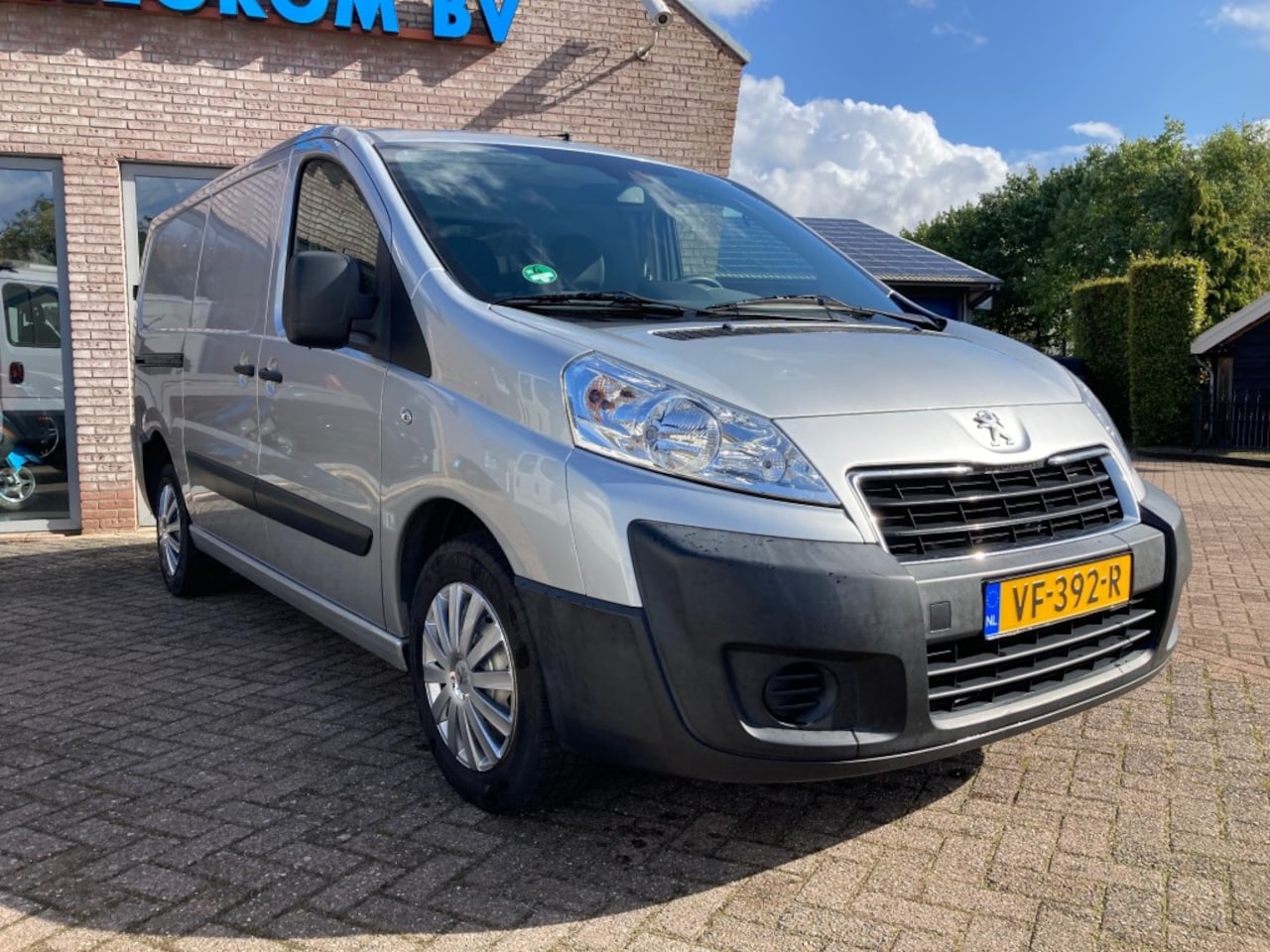 Peugeot Expert - 229 2.0 HDI L2H1 229 2.0 HDI L2H1 P+ - AutoWereld.nl