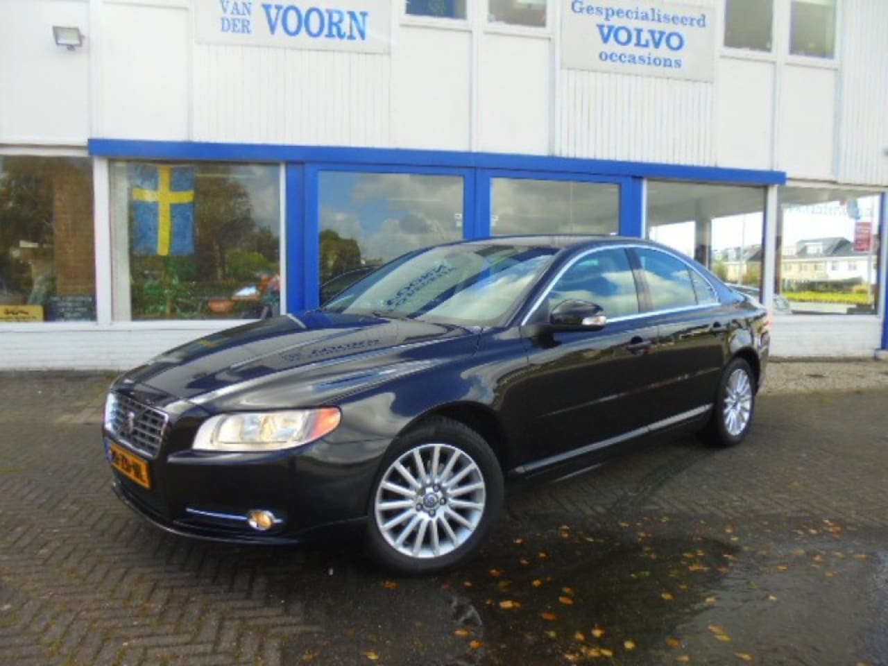 Volvo S80 - 2.5 T Momentum 2.5 T MOMENTUM,AUT,LEDER,TREKH,17 INCH,ORG NL!! NIEUWSTAAT! - AutoWereld.nl
