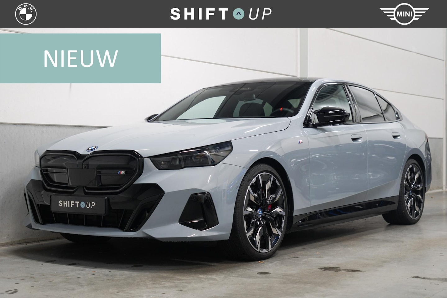 BMW i5 - M60 xDrive 84 kWh Bowers Wilkins | Panoramadak | CoPilot | Elektr. Trekhaak - AutoWereld.nl
