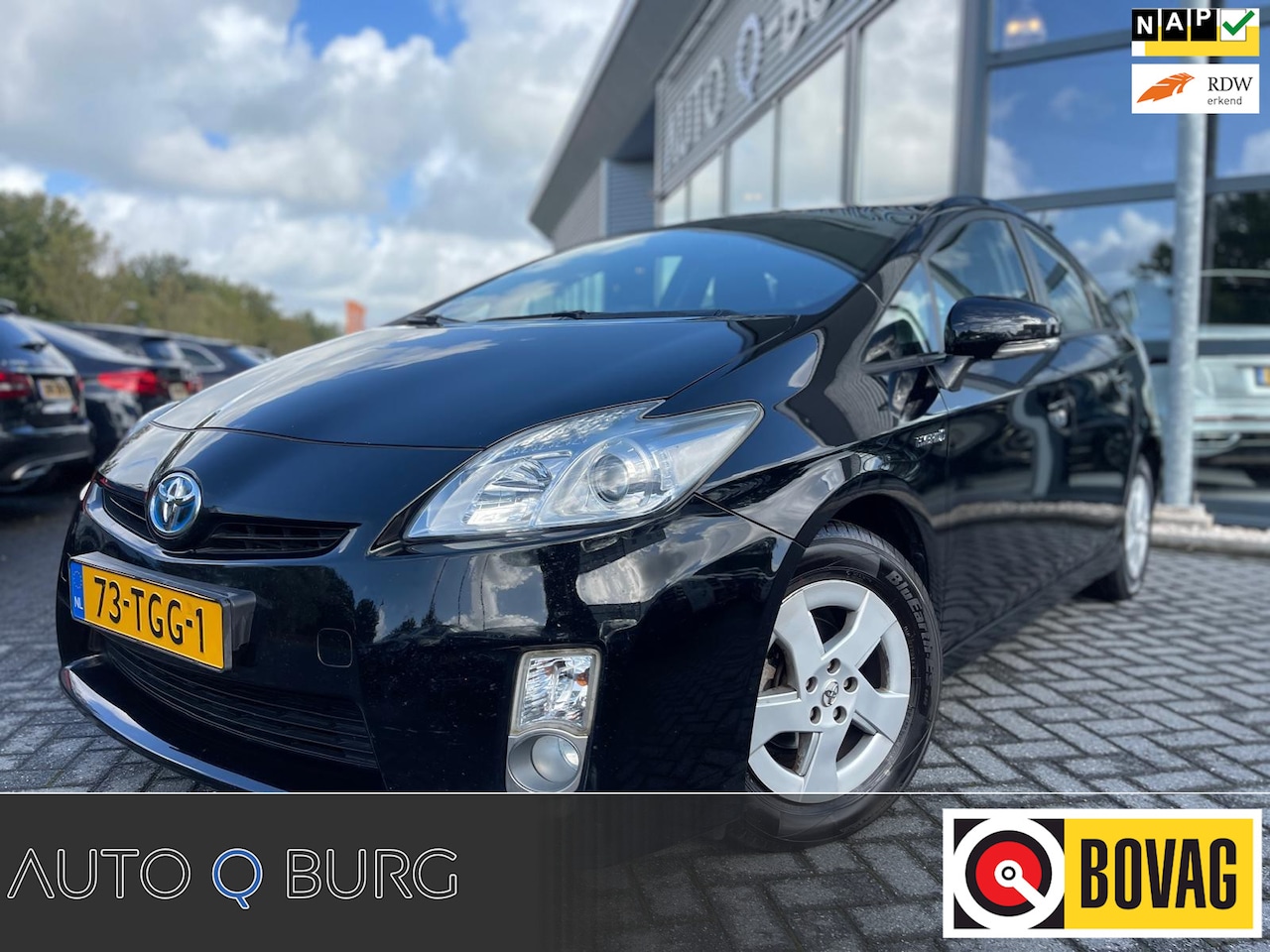Toyota Prius - 1.8 Comfort | Automaat | Head up | Climate | Navi | Cruise | LMV | Dealer onderhouden | - AutoWereld.nl