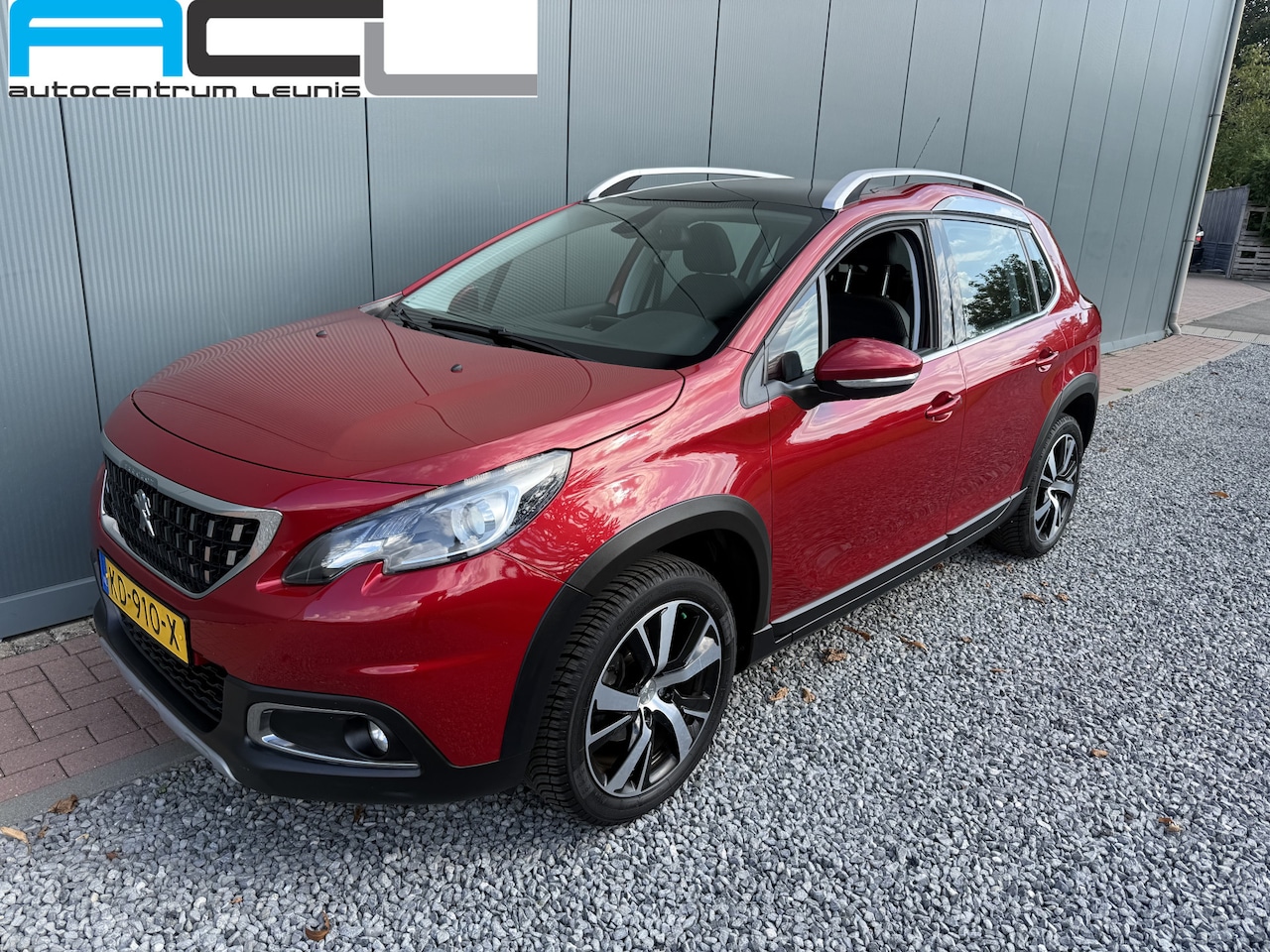 Peugeot 2008 - 1.2i Automaat PureTech Allure 5-drs - AutoWereld.nl