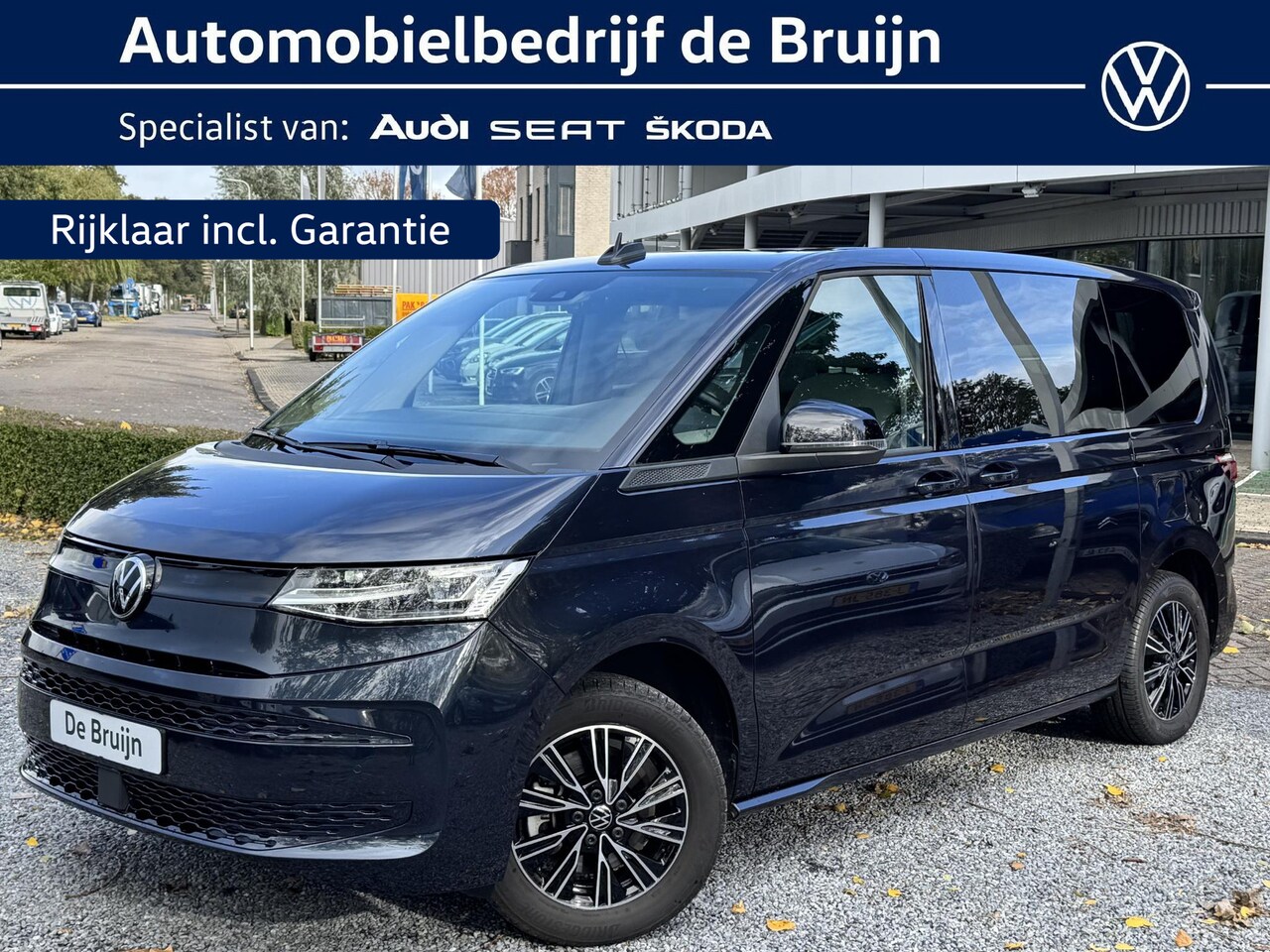Volkswagen Multivan - T7 eHybrid 218pk DSG 7p (Pano,Trekhaak,Camera,Elek. schuifd,IQ) - AutoWereld.nl