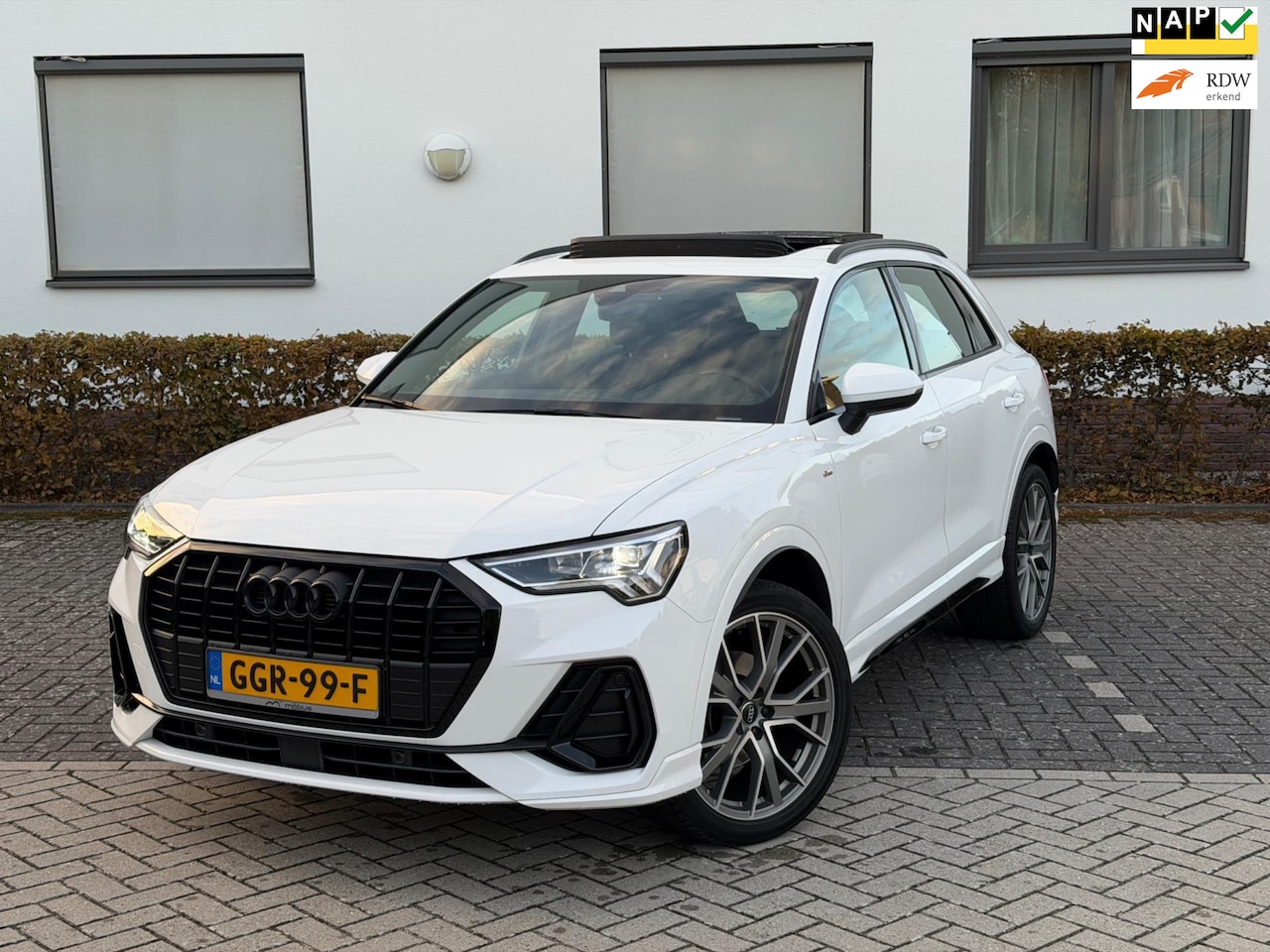 Audi Q3 - 35 TFSI edition one PANO AUTO S-LINE FULLL 2020 - AutoWereld.nl