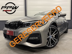 BMW 3-serie Touring - 330e M-Sport OXIDGRAU/ACC/ADAPTIVE M-ONDERSTEL/TREKHAAK/CAMERA/19"BREEDSET/KEYLESS/LEER-AL