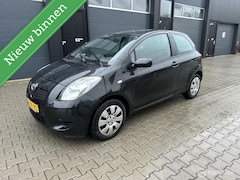 Toyota Yaris - 1.3 VVTi Sol airco