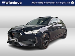CUPRA Leon - 1.4 e-Hybrid VZ Performance / Panorama dak / 19 Inch / Memory Seat / Supersport Stuur / 24