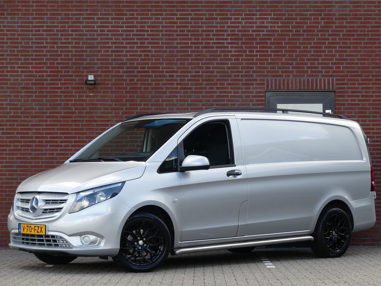Mercedes-Benz Vito - 114 CDI Lang Camera/Airco/Cruise control - AutoWereld.nl