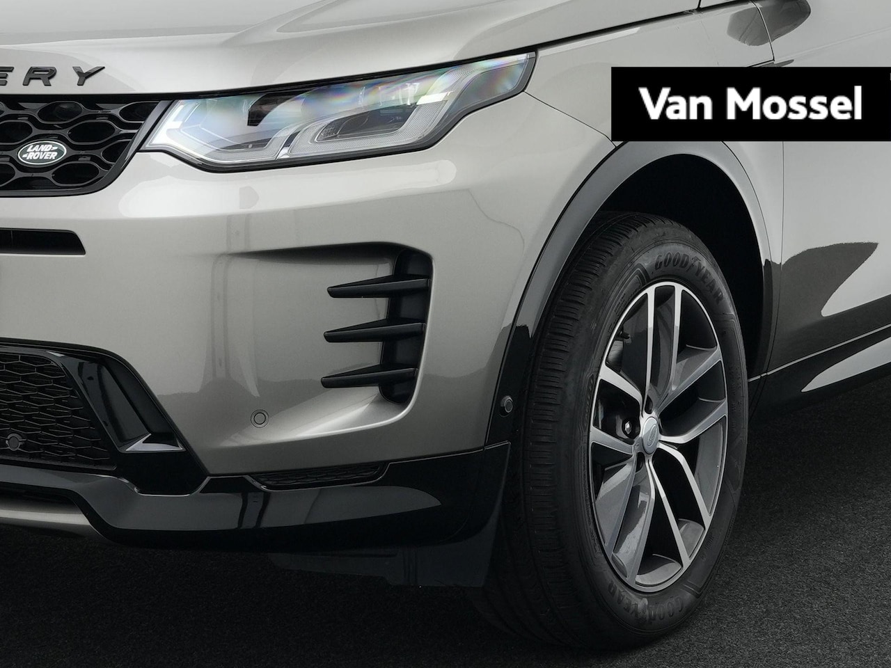Land Rover Discovery Sport - 1.5 P270e PHEV Dynamic SE | Panoramadak | Elektrische Stoelen | 360 Camera | Stoelverwarmi - AutoWereld.nl
