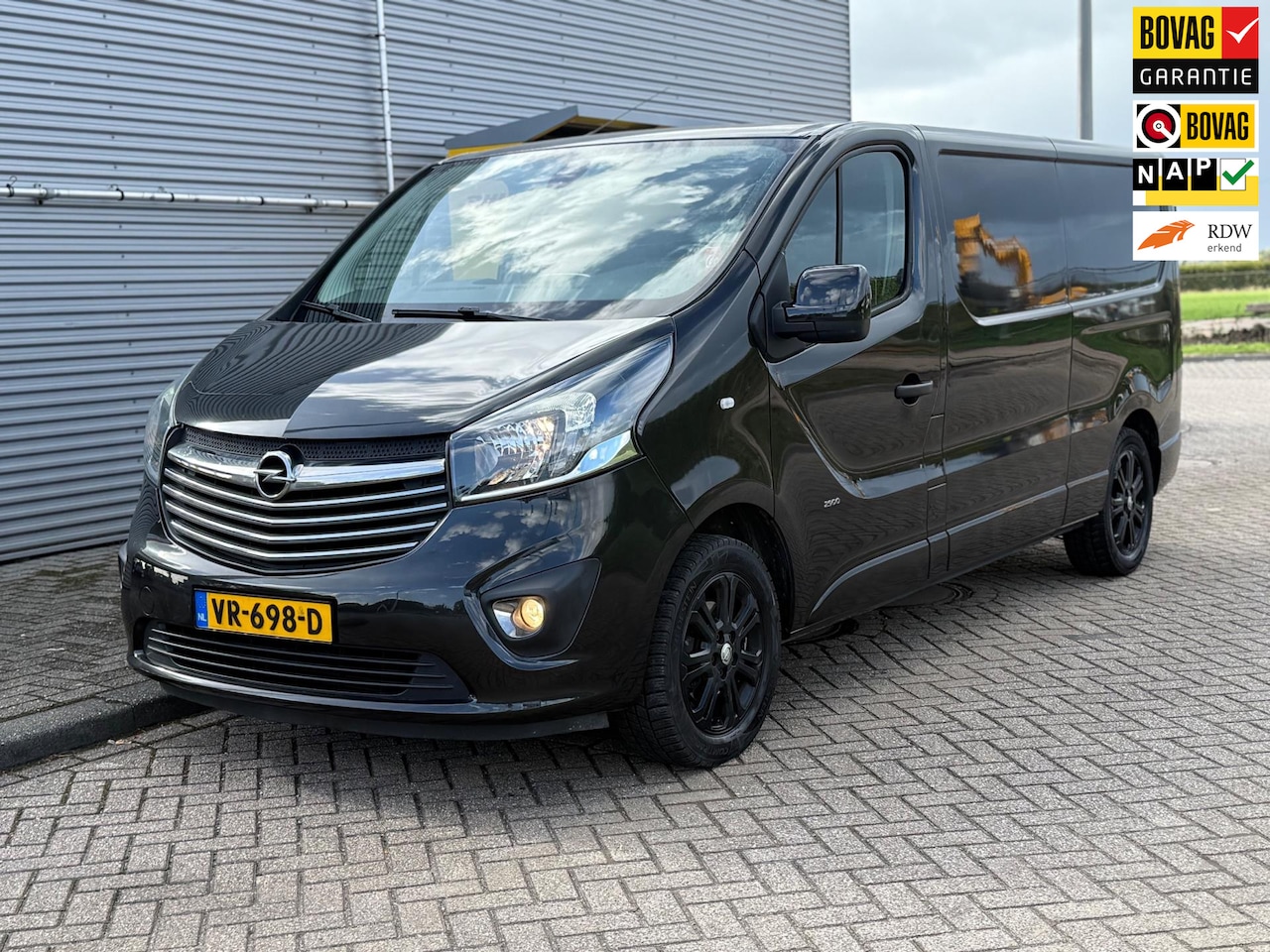 Opel Vivaro - 1.6 CDTI L2H1DC SPORT EcoFlex ECC AIRCO Navi Pdc Camera - AutoWereld.nl