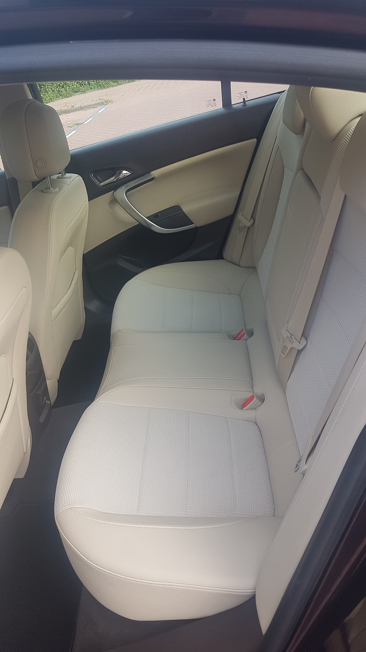 Opel Insignia - 1.4 Turbo EcoFLEX Business Edition - AutoWereld.nl