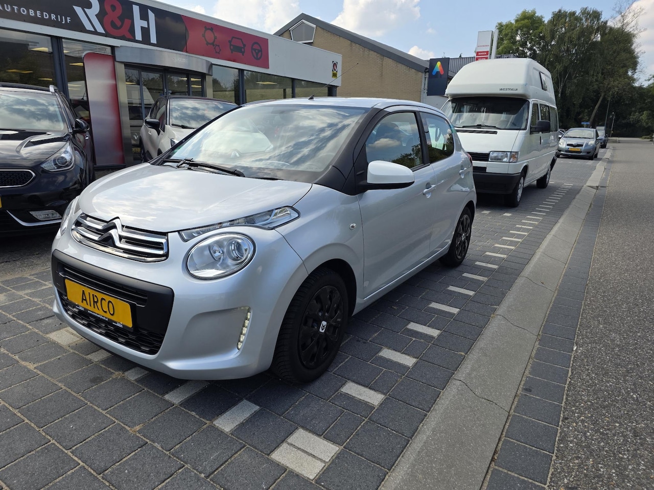 Citroën C1 - 1.0 e-VTi Feel 5 deurs, airco, stoelverwarming, cruise control - AutoWereld.nl