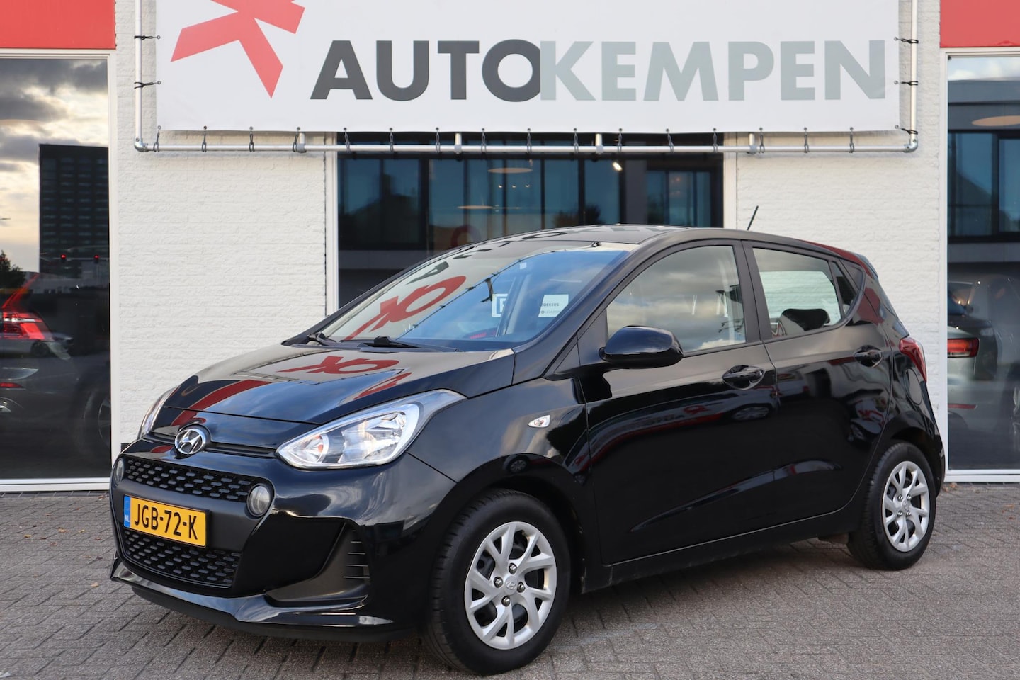 Hyundai i10 - 1.0i COMFORT-PACK APPLE-CARPLAY|CRUISE-CONTROL|DEALERONDERHOUDEN - AutoWereld.nl