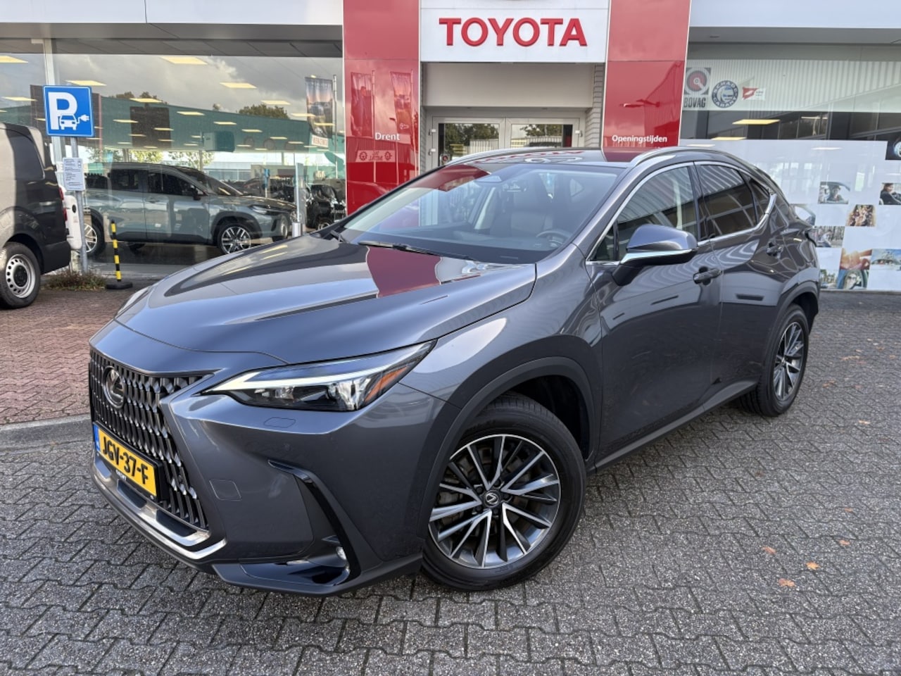 Lexus NX - 450h+ AWD Luxury Line | Trekhaak | Sensoren | Leder | Android Au - AutoWereld.nl