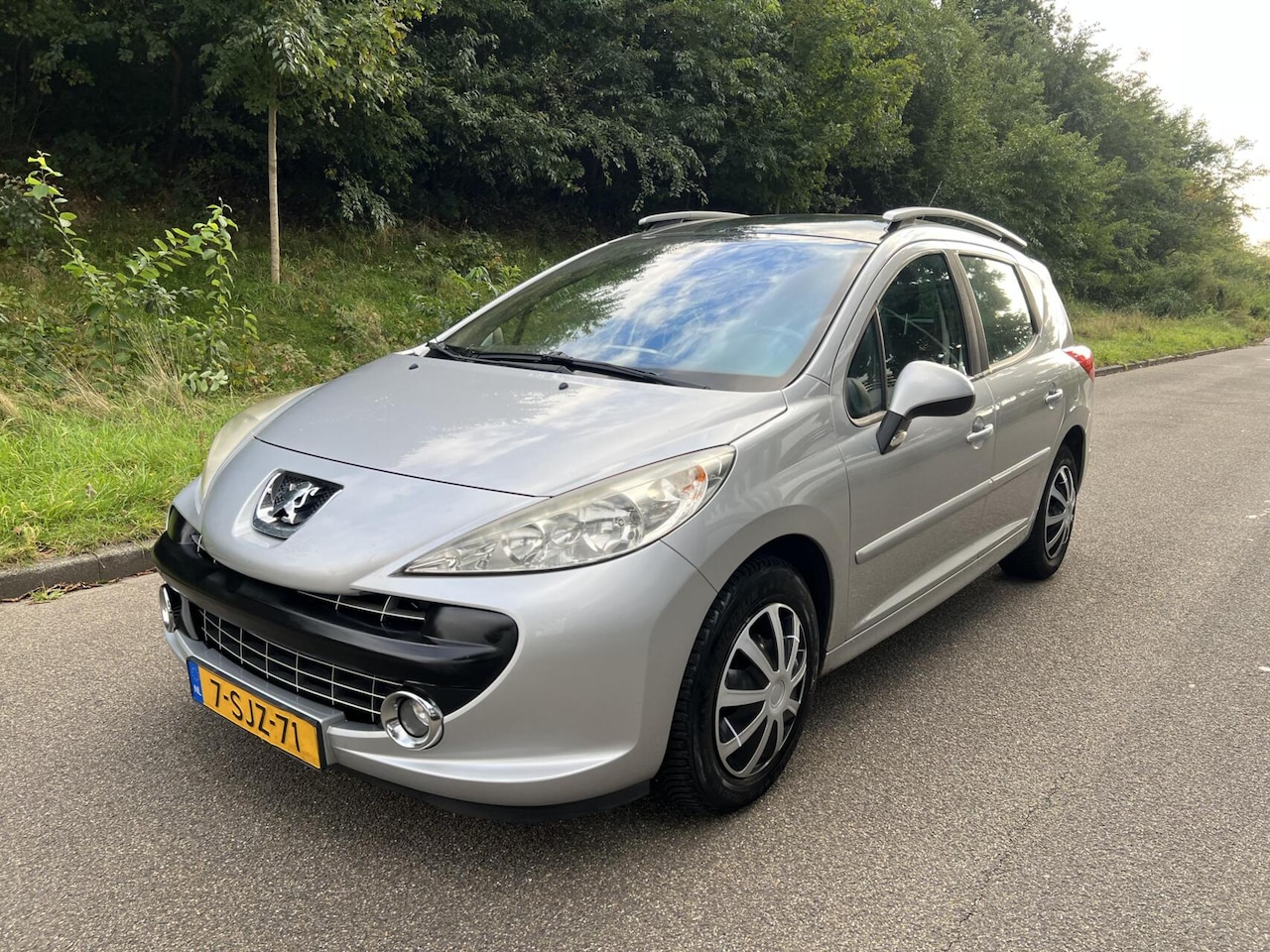 Peugeot 207 SW - 1.4 VTi X-line Nieuwe Apk Airco Trekhaak - AutoWereld.nl