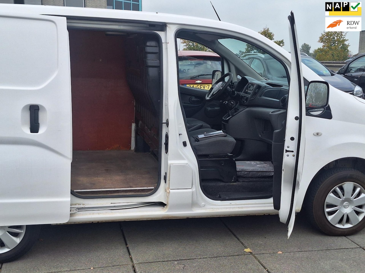 Nissan NV200 - €5500,- ex btw 1.5 dCi Optima Bj 2016 E5 - AutoWereld.nl