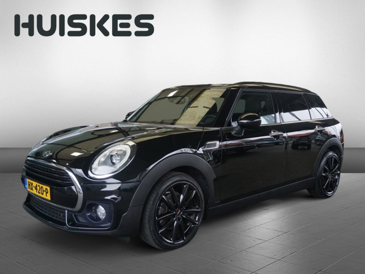 MINI Clubman - Mini 1.5 Cooper Chili Serious Business JWC | Schuifdak | Navigatie - AutoWereld.nl