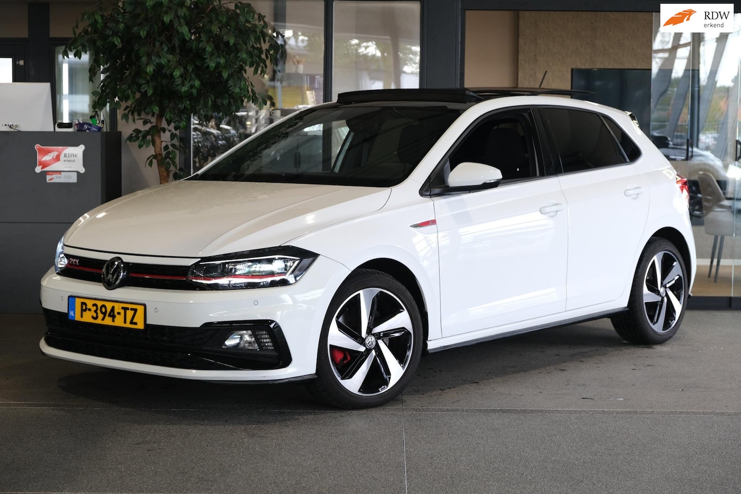 Volkswagen Polo - 2.0 TSI GTI DSG Pano Virtual Led Keyless Cam Acc - AutoWereld.nl