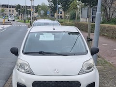 Peugeot 107 - 1.0-12V Accent