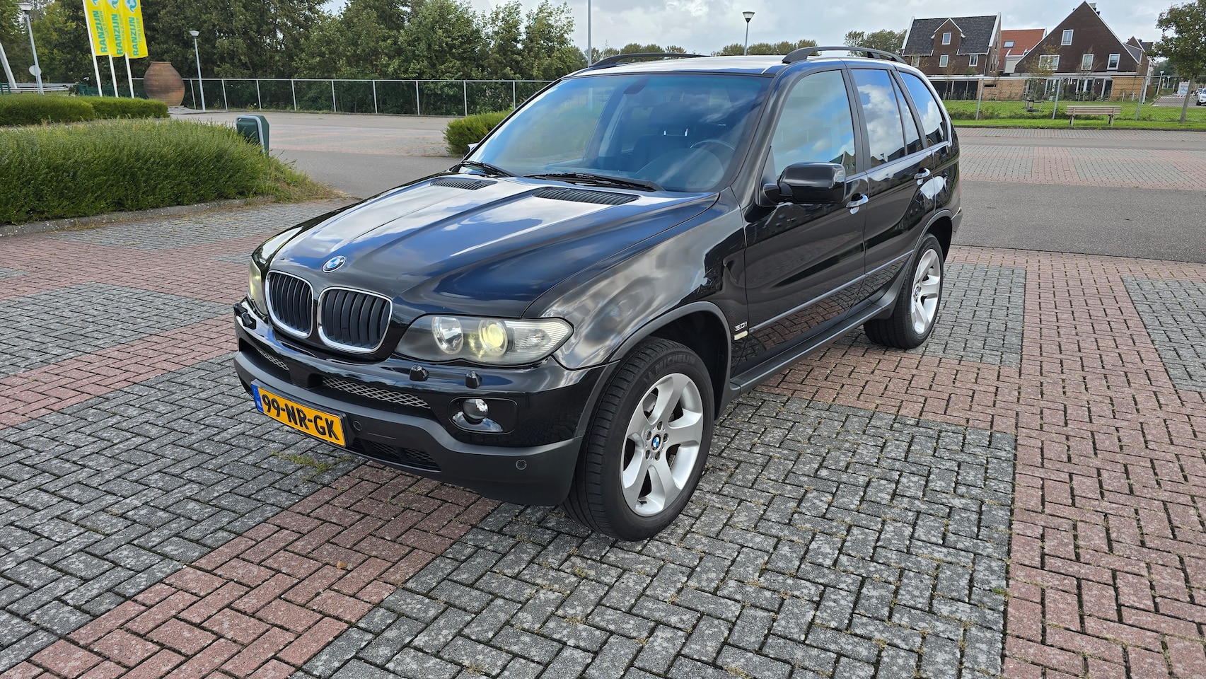 BMW X5 - 3.0i Executive Te koop  ZEER NETTE BMW X5 E53 uit 2004 - face lift model - AutoWereld.nl