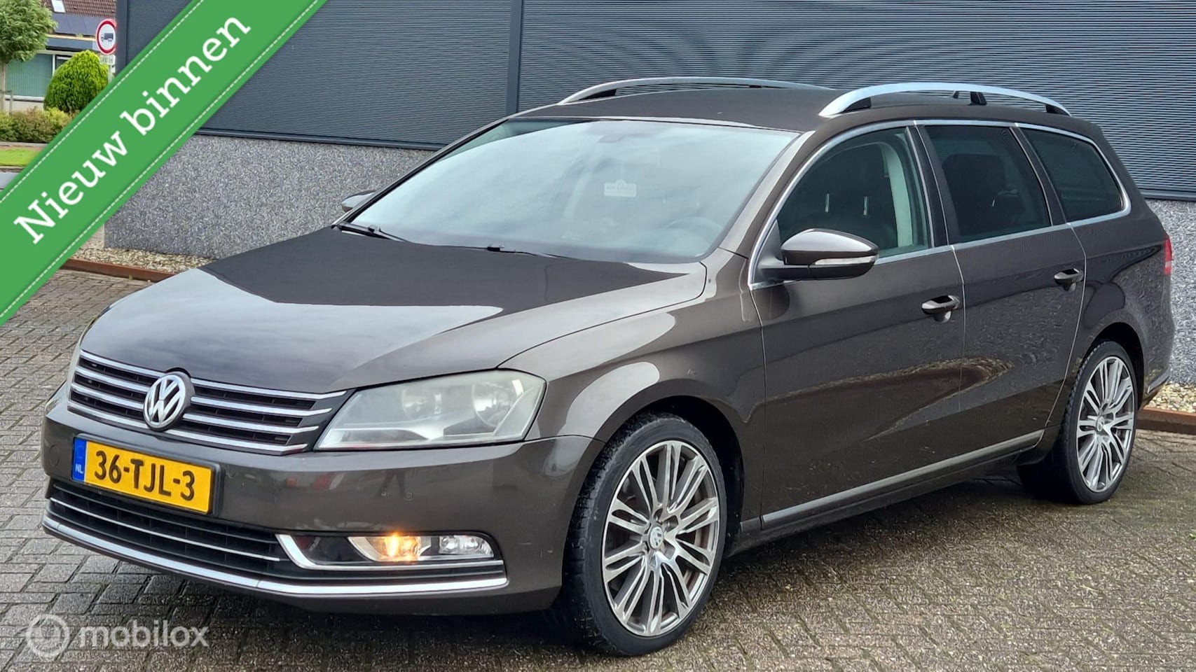 Volkswagen Passat Variant - 1.6 TDI Highline BlueMotion LEER - AutoWereld.nl