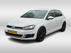 Volkswagen Golf - 1.4 TSI ACT Highline / Trekhaak / Parkeerhulp V+A / Xenon / 18'' / Stoelverwarming / Bluet