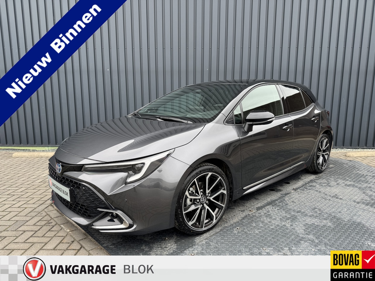 Toyota Corolla - Hybrid 140 Executive / Bi tone | Schuif-/kantel dak | JBL | Head-up | 18 inch | Rijklaar!! - AutoWereld.nl