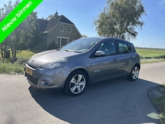 Renault Clio - 1.5 dCi Night & Day CLIMA NAVI