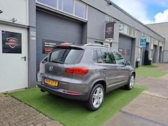 Volkswagen Tiguan - 1.4 TSI Sport&Style 4Motion Xenon Cruise