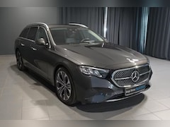 Mercedes-Benz E-klasse Estate - 300e AVANTGARDE * LED, TREKH, DISTR, SPIEGEL, KEYLESS, AMBIENTE * 1e EIG - € 23.500, = ond