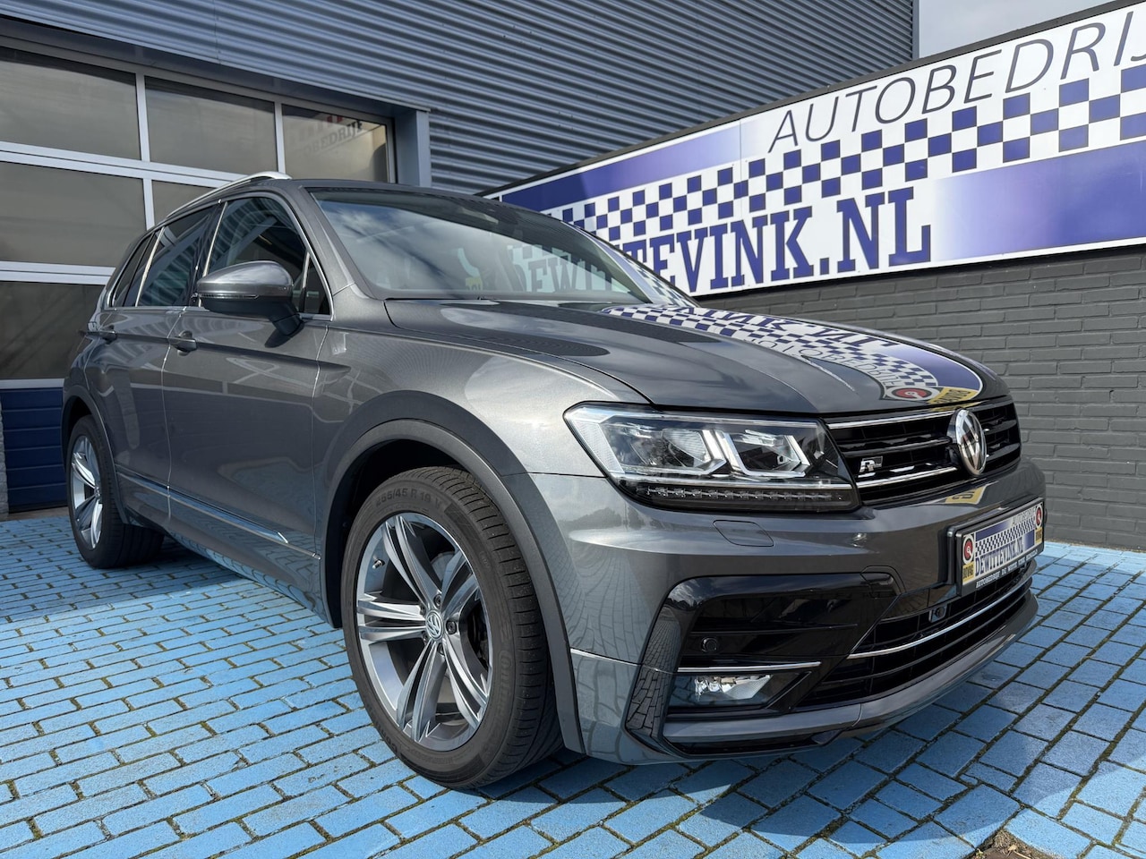 Volkswagen Tiguan - 1.4 TSI ADAP CRUISE PANO-DAK TREKH. APPLE - AutoWereld.nl