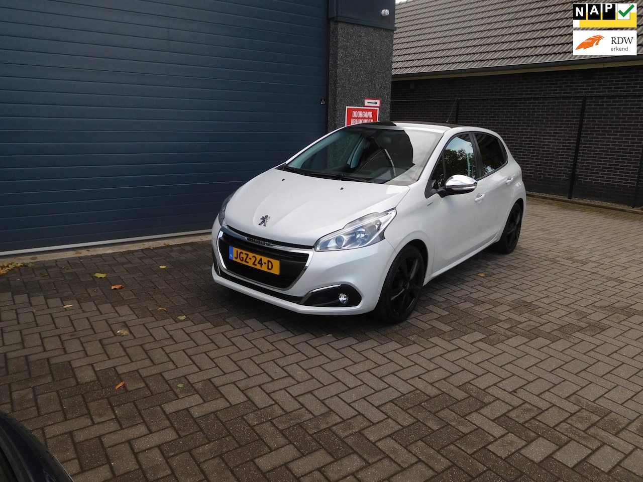 Peugeot 208 - 1.2 PureTech Style 1.2 PureTech style - AutoWereld.nl