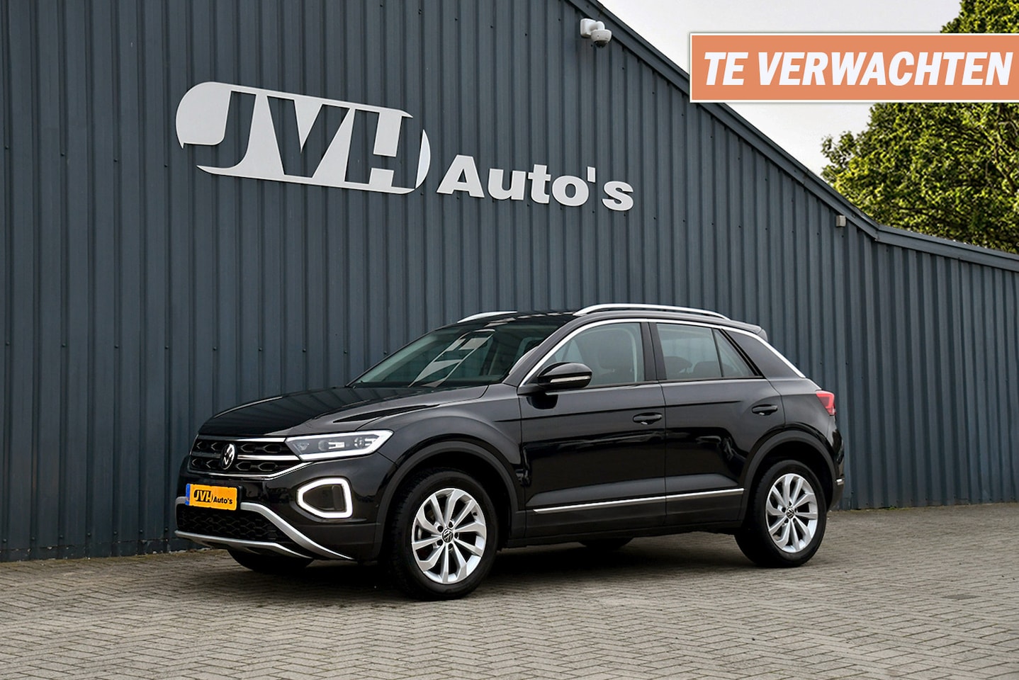 Volkswagen T-Roc - 1.5 TSi 150pk AUT/DSG Sport Style 06-2024 | VirtualCP | 1/2Leder | Full-LED | F1 | Cam - AutoWereld.nl