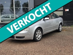 Audi A6 Limousine - 2.4 MT AUTOMAAT/NAP/AIRCO/STOEL VW/PDC