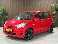 Daihatsu Sirion 2 - 1.0-12V Trend