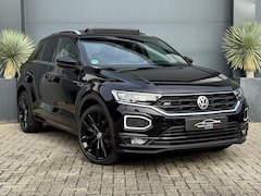 Volkswagen T-Roc - 1.5 TSI R-line Pano Automaat ACC Camera Trekhaak