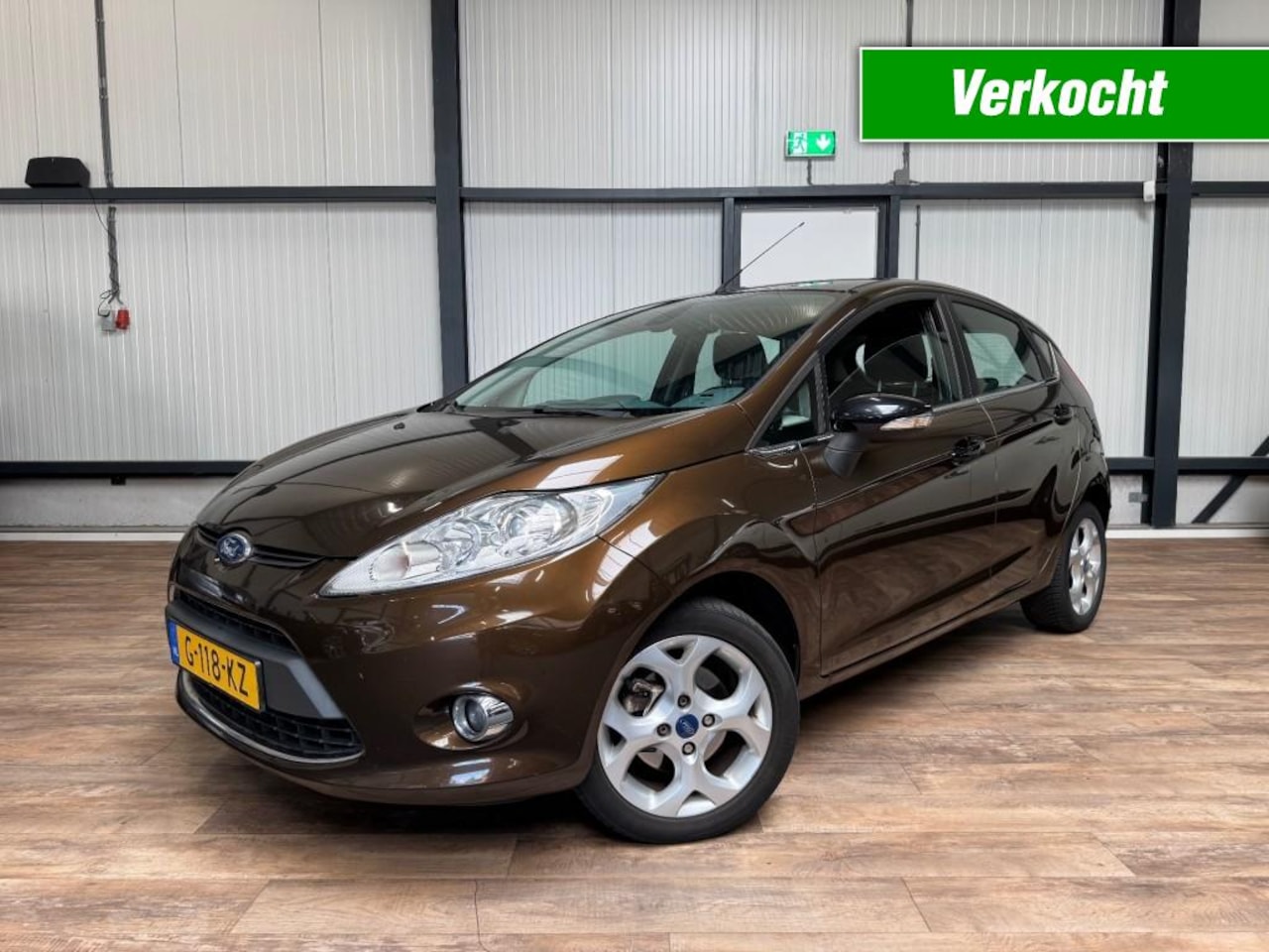 Ford Fiesta - 1.4 Ghia / Climate /  PDC / stoelverwarming / USB Aux - AutoWereld.nl