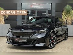 BMW i5 - M60 xDrive 84 kWh 601pk Panoramadak/Bowers&Wilkins/360Camera