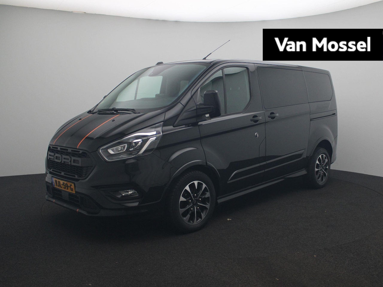 Ford Transit Custom - 320 2.0 TDCi Aut. 184pk L1H1 Sport | 1e-Eig. | Navi | Trekhaak | Camera | Led Koplampen | - AutoWereld.nl