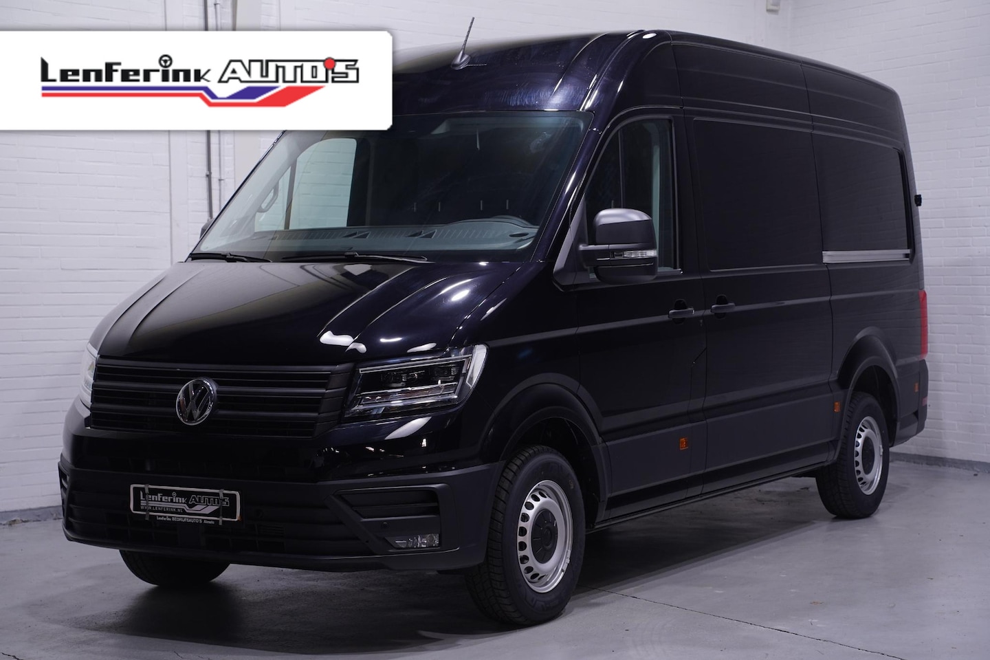 Volkswagen Crafter - 2.0 TDI 177 pk DSG Aut. L3H3 Nieuw BPM vrij Navi 2x Schuifdeur, LED Koplampen, Trekhaak me - AutoWereld.nl