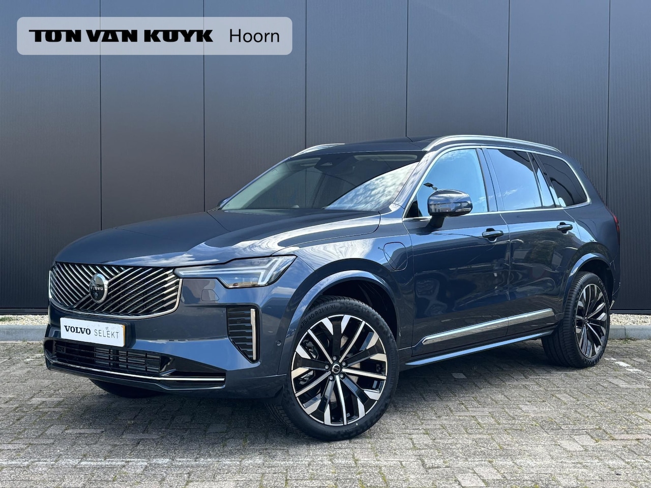 Volvo XC90 - 2.0 T8 Plug-in hybrid AWD Ultra Bright luchtvering/ bowers & Wilkens/ 2 inch/ nappa leder - AutoWereld.nl