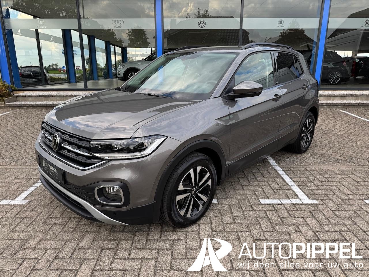 Volkswagen T-Cross - 1.0 TSI Style | DSG | LED | Trekhaak | Navi | Cruise C. - AutoWereld.nl