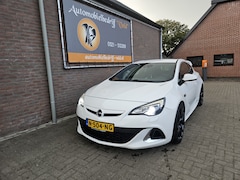 Opel Astra GTC - 2.0 Turbo OPC