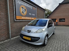 Peugeot 107 - 1.0-12V XR