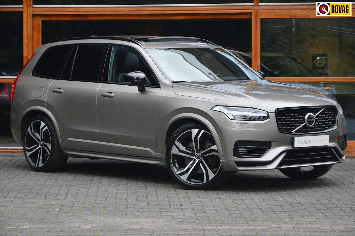 Volvo XC90 - T8 Hybride AWD R-Design | Luchtvering | 360° Camera | Harman Kardon | Pilot-Assist | Stuur - AutoWereld.nl
