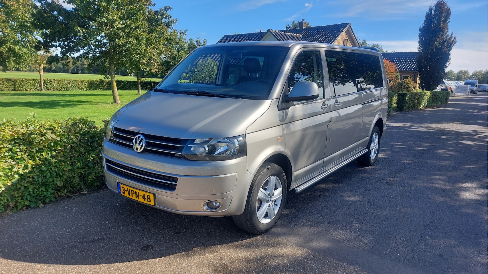Volkswagen Transporter - 2.0 TDI L2H1 DC Comfortline AIRCO/NAVI/DSG BJ 2011 - AutoWereld.nl