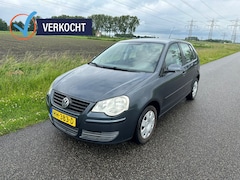 Volkswagen Polo - 1.4-16V Comfortline AIRCO