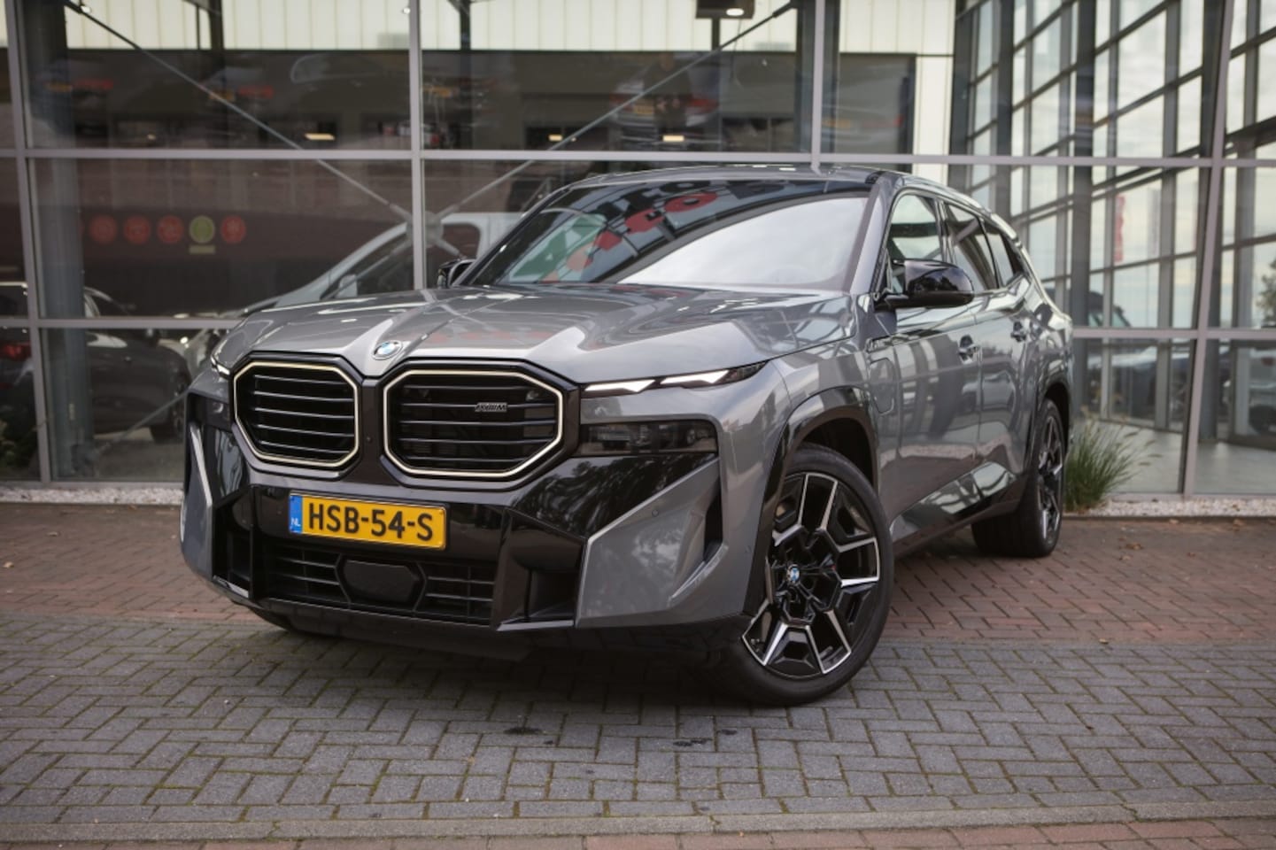 BMW XM - PHEV 50e 30 kWh | Massage | Memory | - AutoWereld.nl