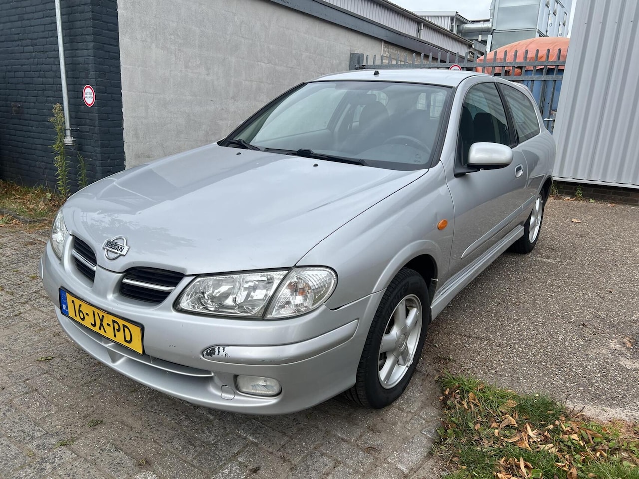Nissan Almera - 1.8 Ambience Airco - AutoWereld.nl