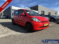 Daihatsu Sirion 2 - 1.0-12V Premium